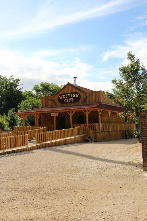 Western City Troyes Barberey-Saint-Sulpice Exterior foto